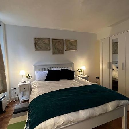Exclusive Flat In Oxford Centre With Ac Apartment Bagian luar foto
